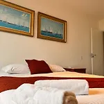 Ape A 90m Da Praia - 5 Quartos, Wifi, Ar Condicionado - Uh 601 *